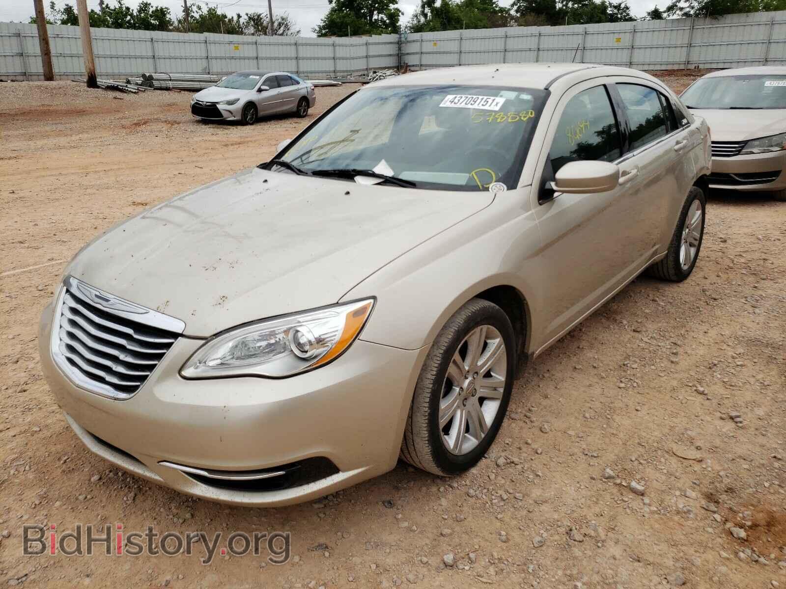 2013 CHRYSLER 200 - VIN: 1C3CCBBB0DN578580 - Photo 2
