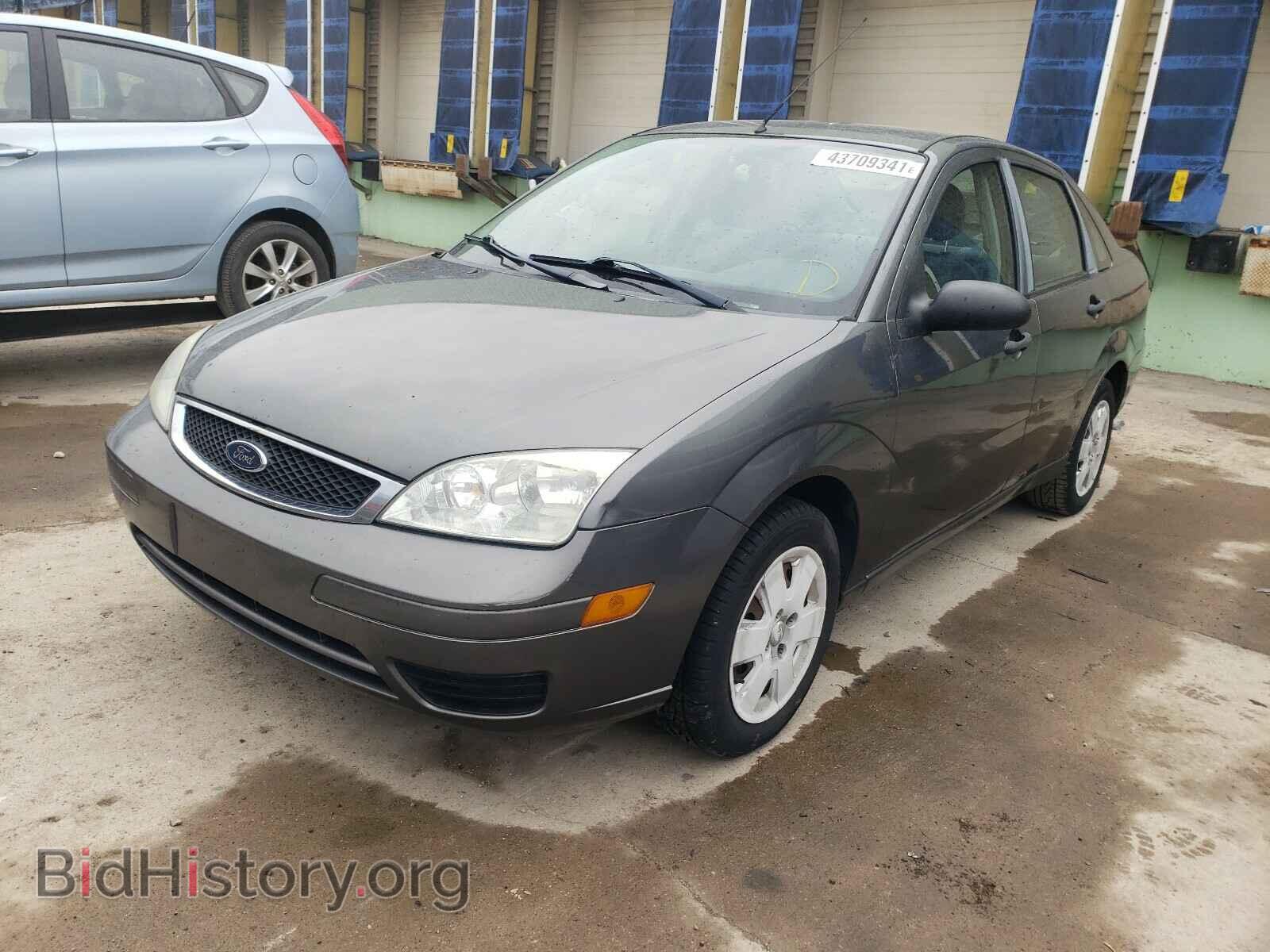 2007 FORD FOCUS - VIN: 1FAFP34N47W365114 - Фото 2