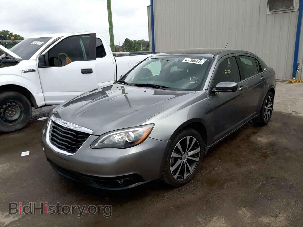 2013 CHRYSLER 200 - VIN: 1C3CCBBG4DN716939 - Фото 2