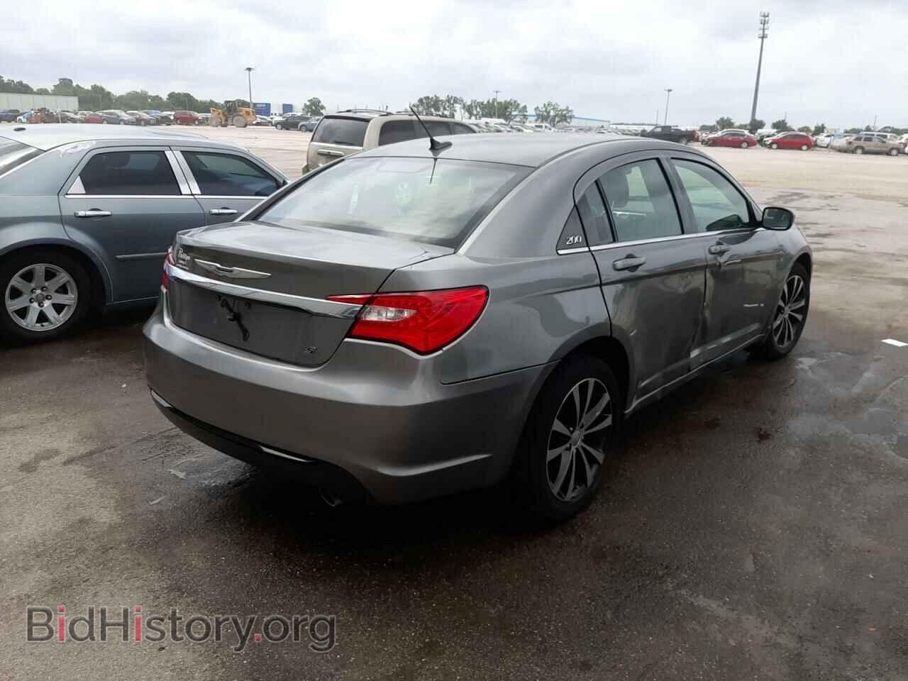 2013 CHRYSLER 200 - VIN: 1C3CCBBG4DN716939 - Фото 4