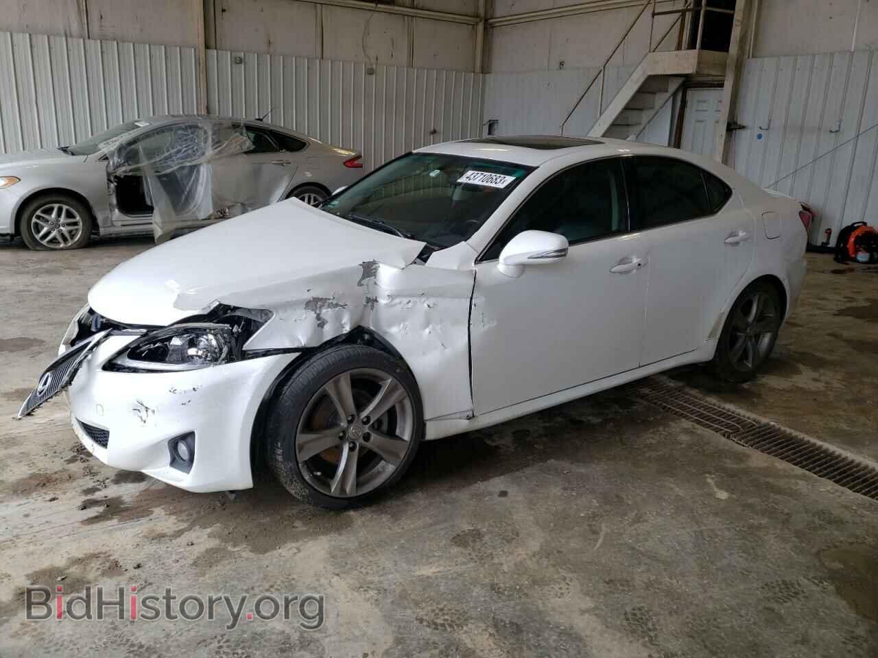 Photo JTHBF5C22B5144039 - LEXUS IS 2011