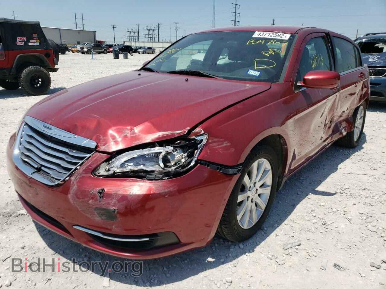 2013 CHRYSLER 200 - VIN: 1C3CCBBB2DN654767 - Фото 2