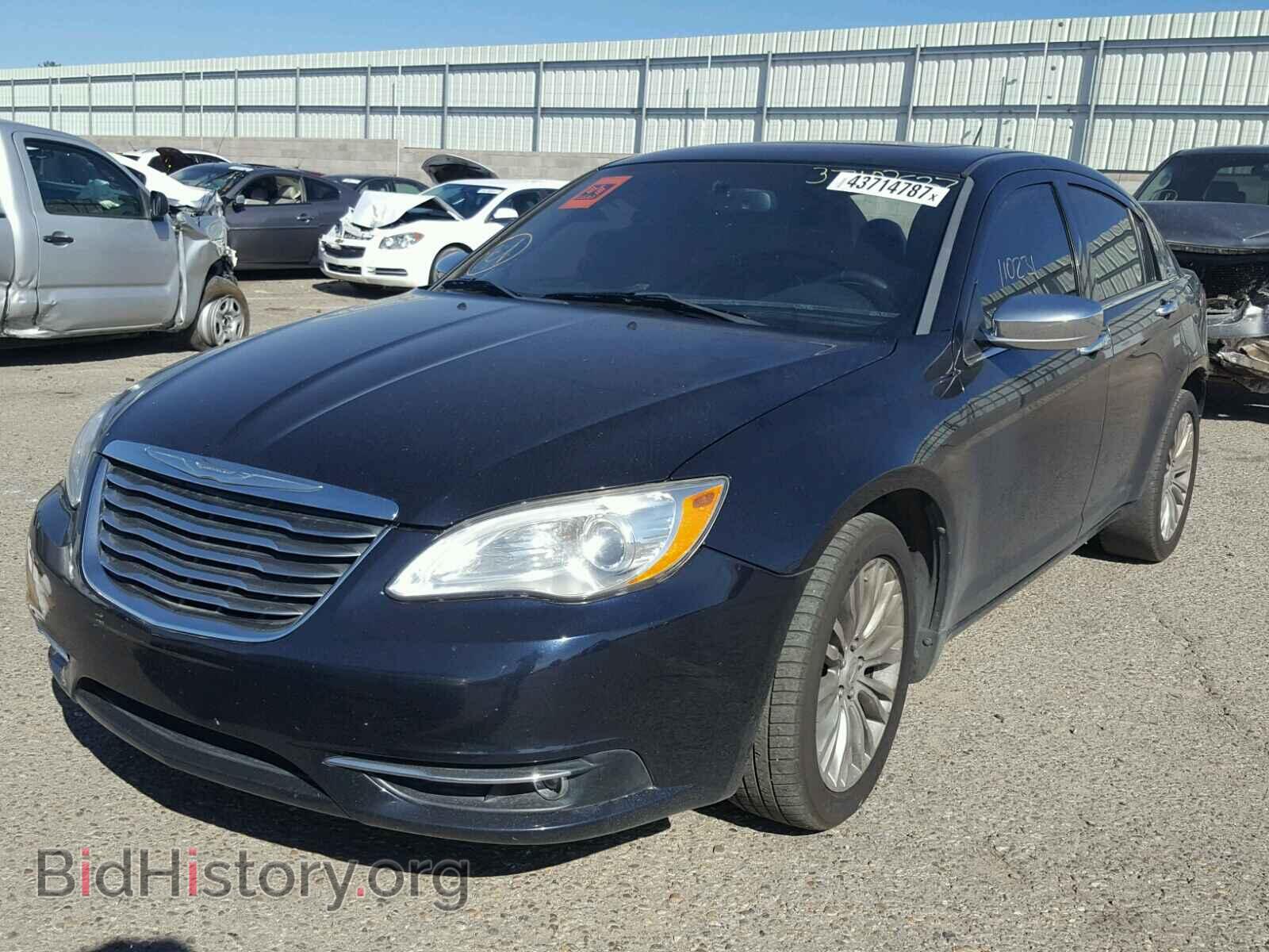 2011 CHRYSLER 200 - VIN: 1C3BC2FG9BN575532 - Фото 2