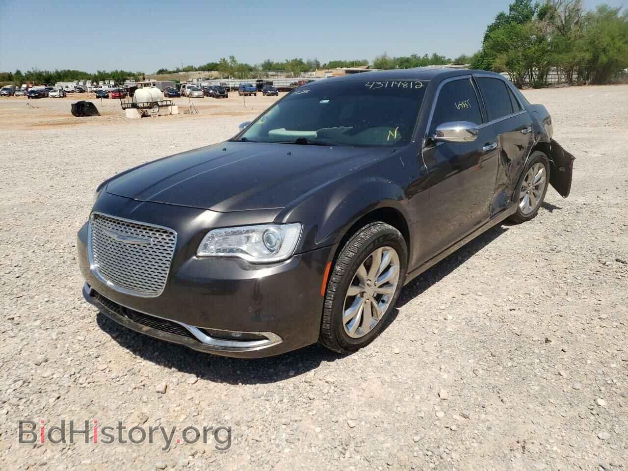 2017 CHRYSLER 300 - VIN: 2C3CCAKG6HH591385 - Фото 2