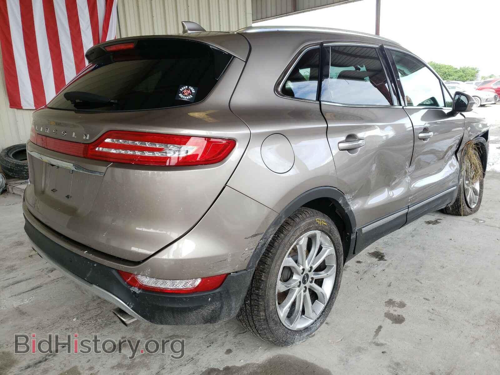 2019 LINCOLN MKC - VIN: 5LMCJ2C96KUL32304 - Photo 4