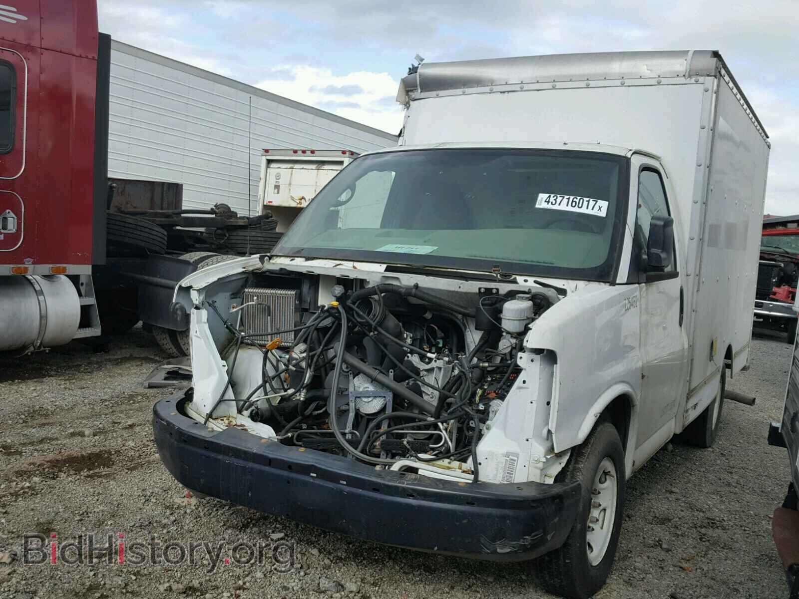 2012 GMC SAVANA - VIN: 1GDY72CA8C1907426 - Фото 2