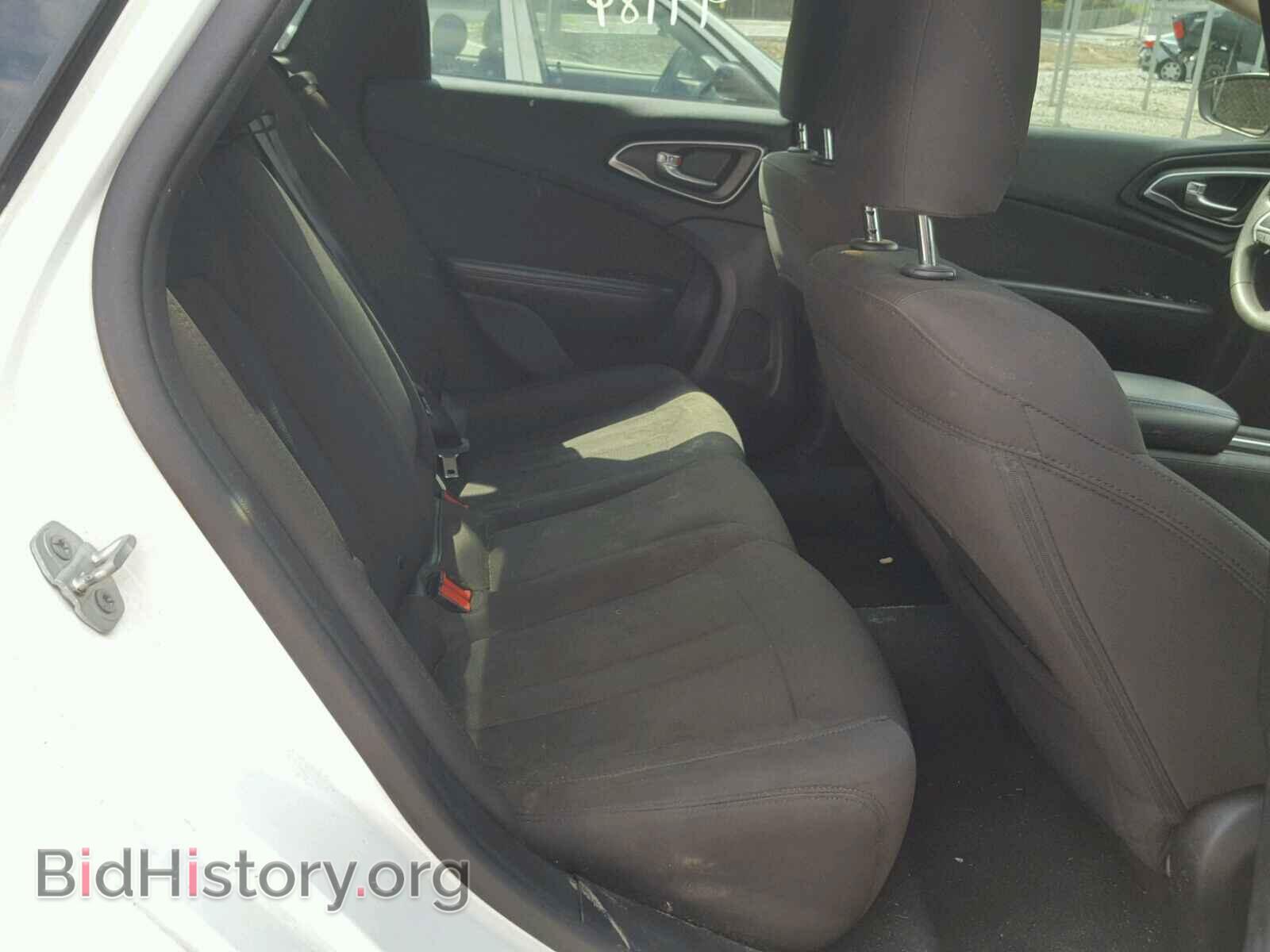 2015 CHRYSLER 200 - VIN: 1C3CCCAB2FN632407 - Фото 6