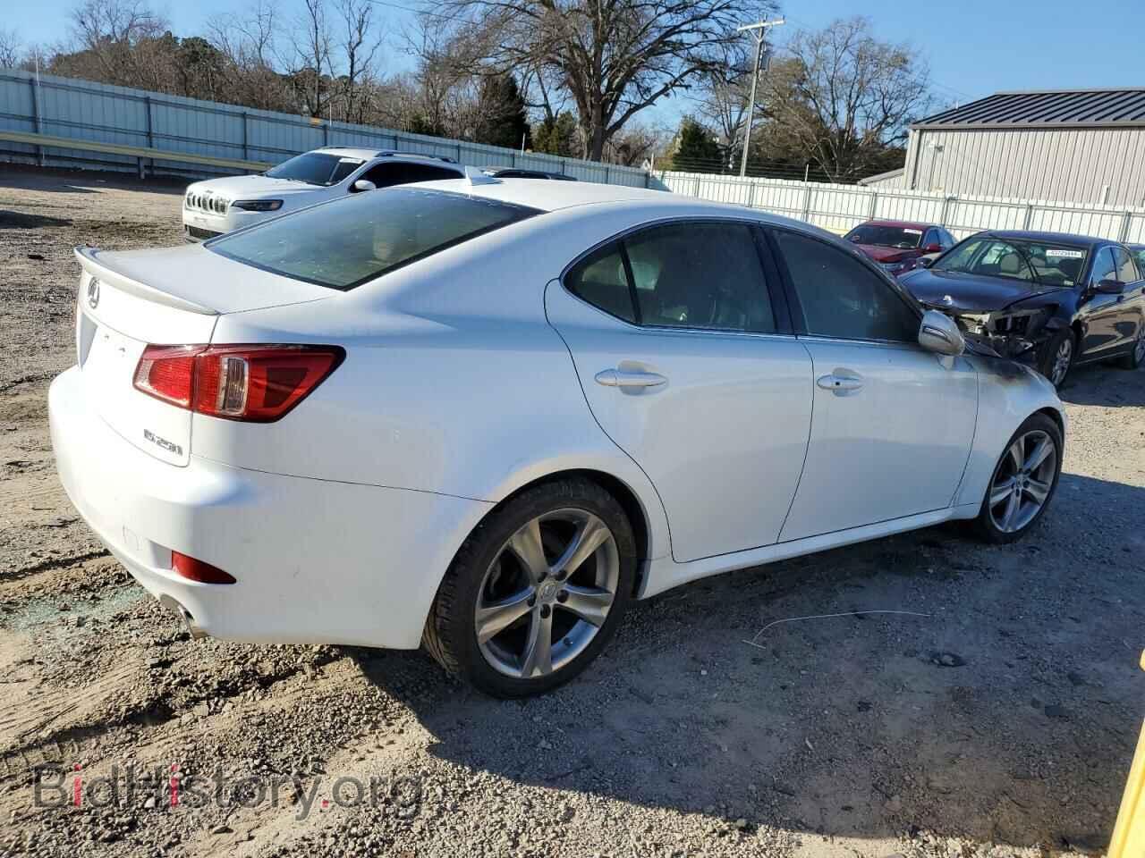 2011 LEXUS IS - VIN: JTHBF5C22B5151041 - Photo 3