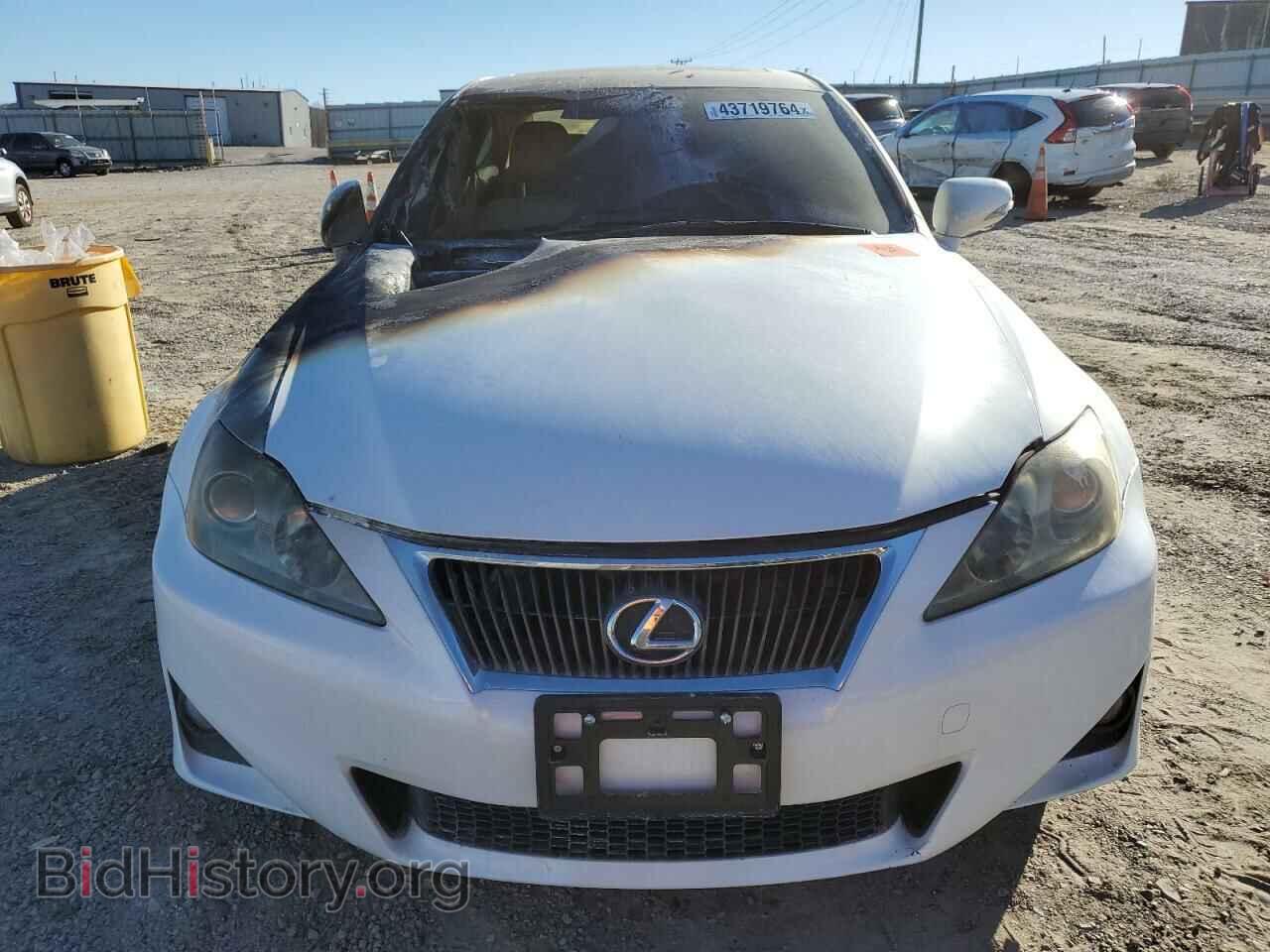 2011 LEXUS IS - VIN: JTHBF5C22B5151041 - Photo 5