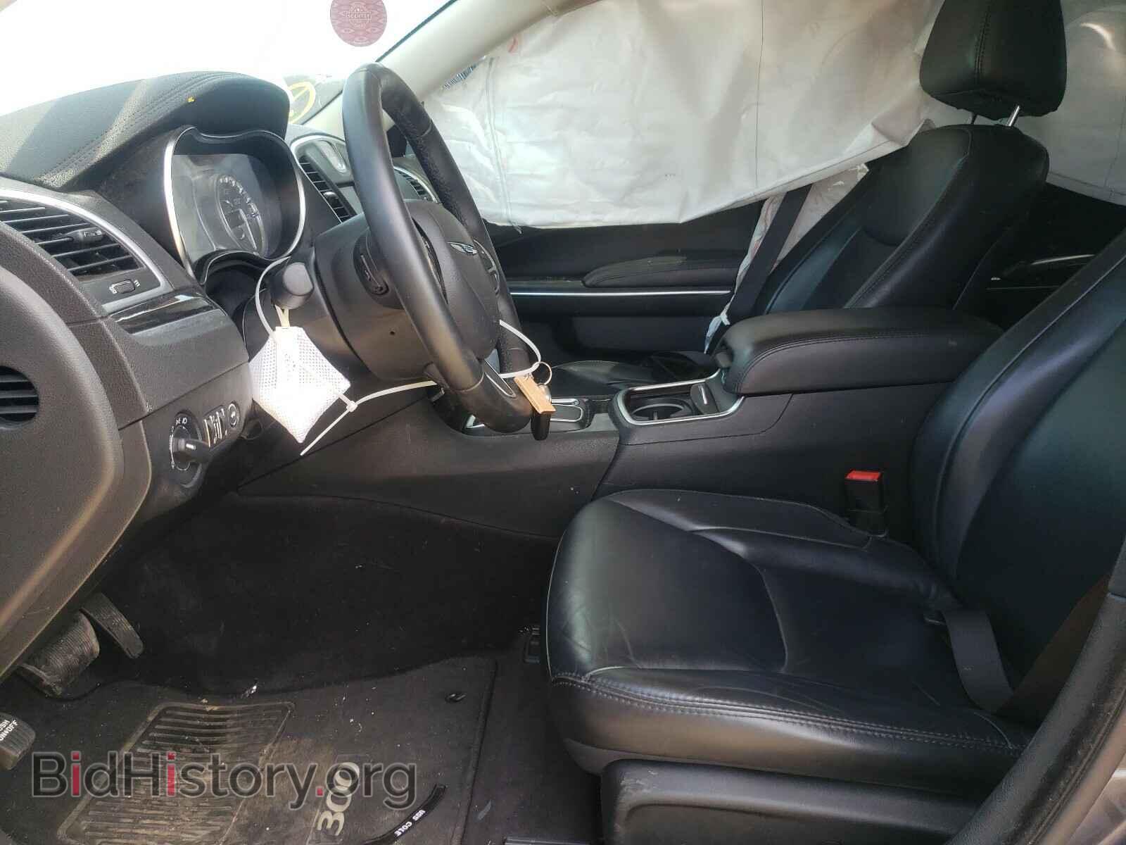 2017 CHRYSLER 300 - VIN: 2C3CCAAG1HH609891 - Фото 5