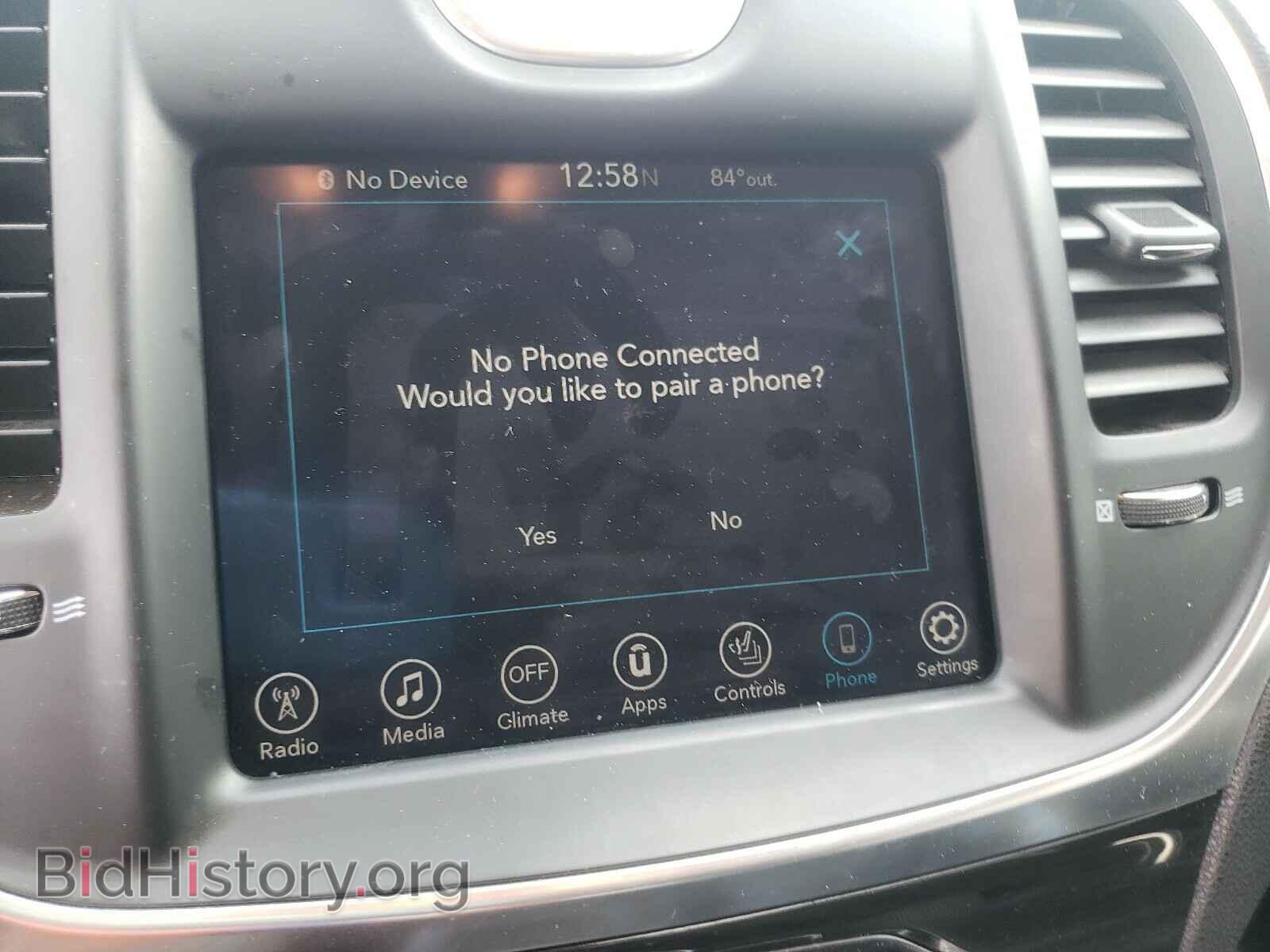 2017 CHRYSLER 300 - VIN: 2C3CCAAG1HH609891 - Фото 9