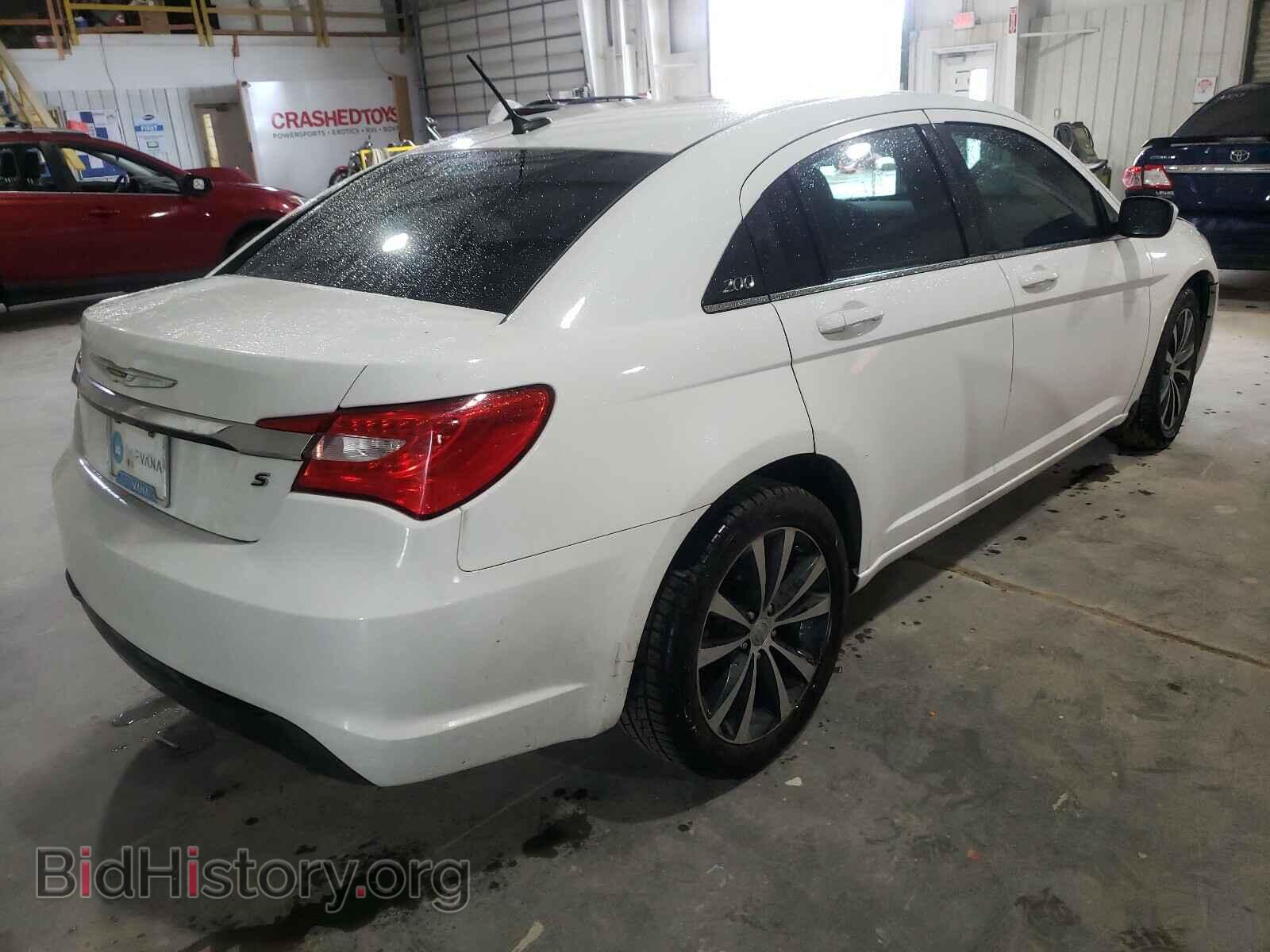2013 CHRYSLER 200 - VIN: 1C3CCBBG2DN747476 - Фото 4