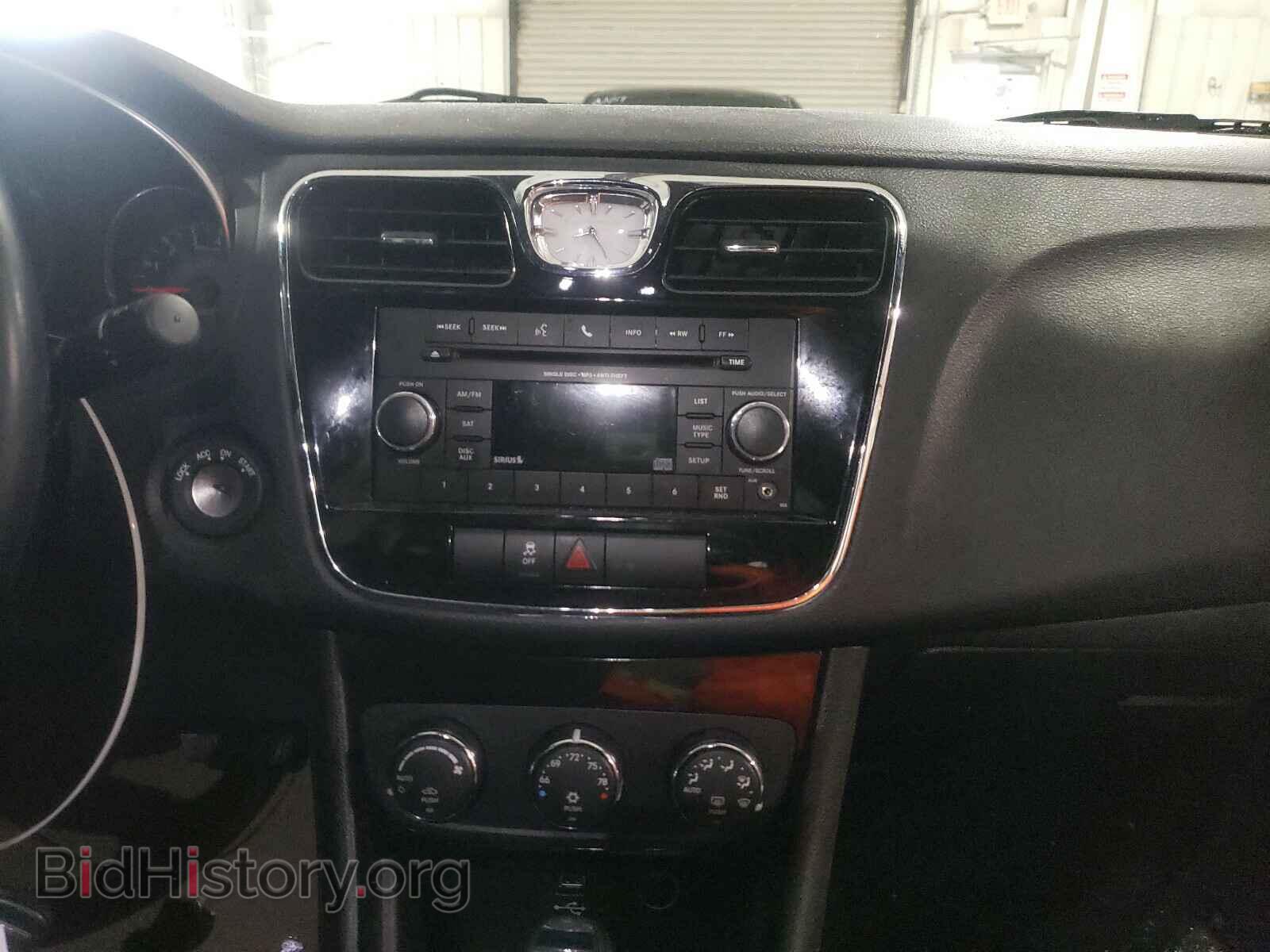 2013 CHRYSLER 200 - VIN: 1C3CCBBG2DN747476 - Фото 9