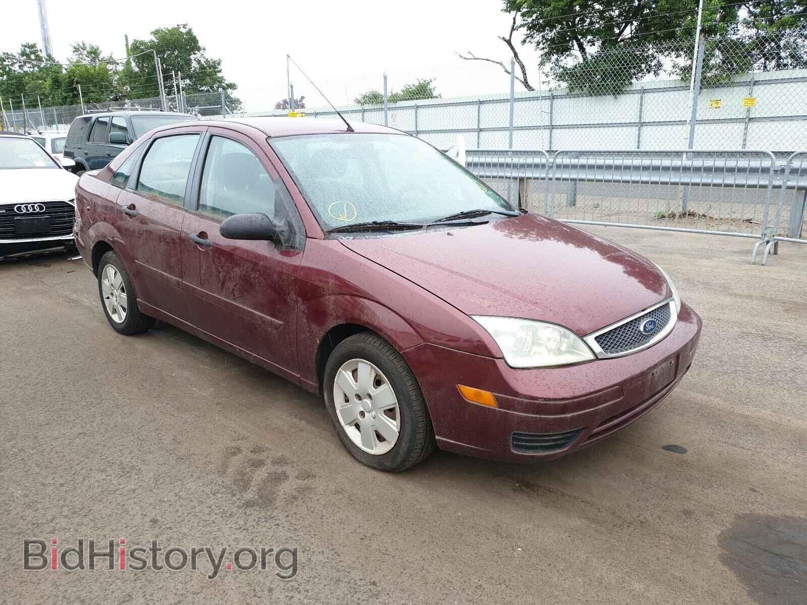 Photo 1FAHP34NX7W353073 - FORD FOCUS 2007