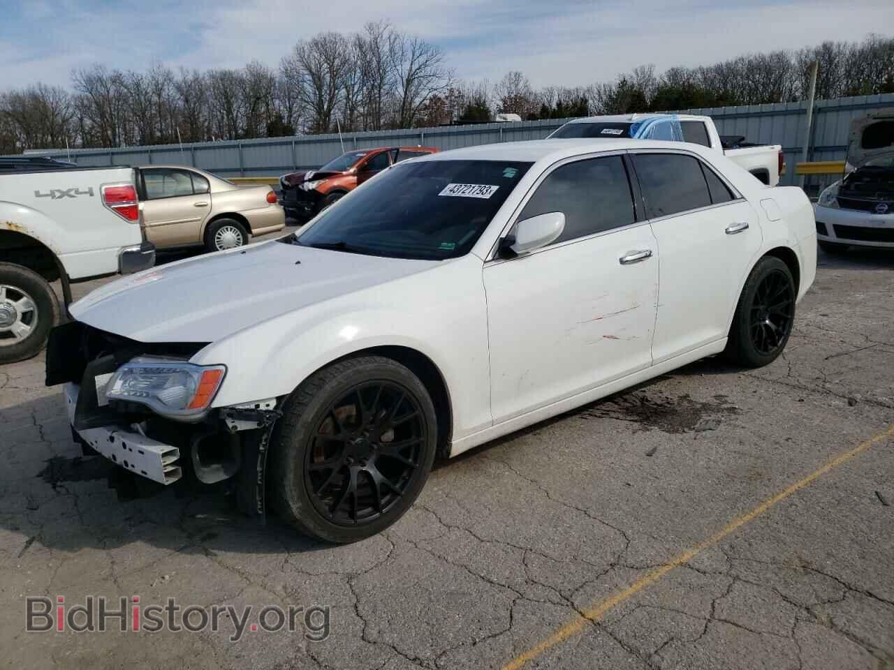 Фотография 2C3CCAAG2DH540011 - CHRYSLER 300 2013