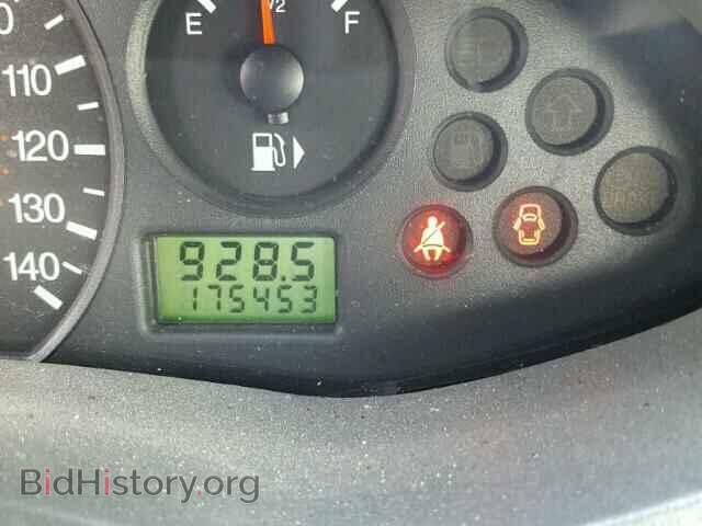2005 FORD FOCUS - VIN: 1FAFP34N45W241020 - Фото 8