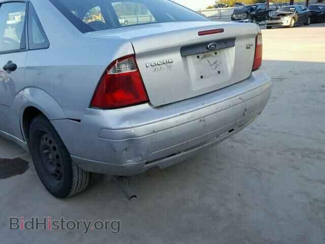 2005 FORD FOCUS - VIN: 1FAFP34N45W241020 - Фото 9