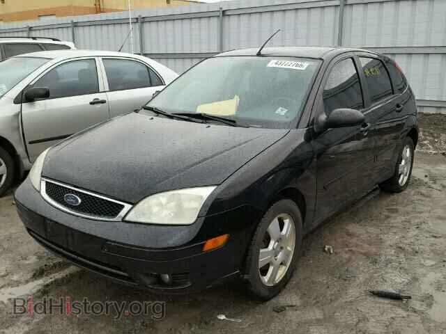 2005 FORD FOCUS - VIN: 3FAFP37N75R111649 - Фото 2