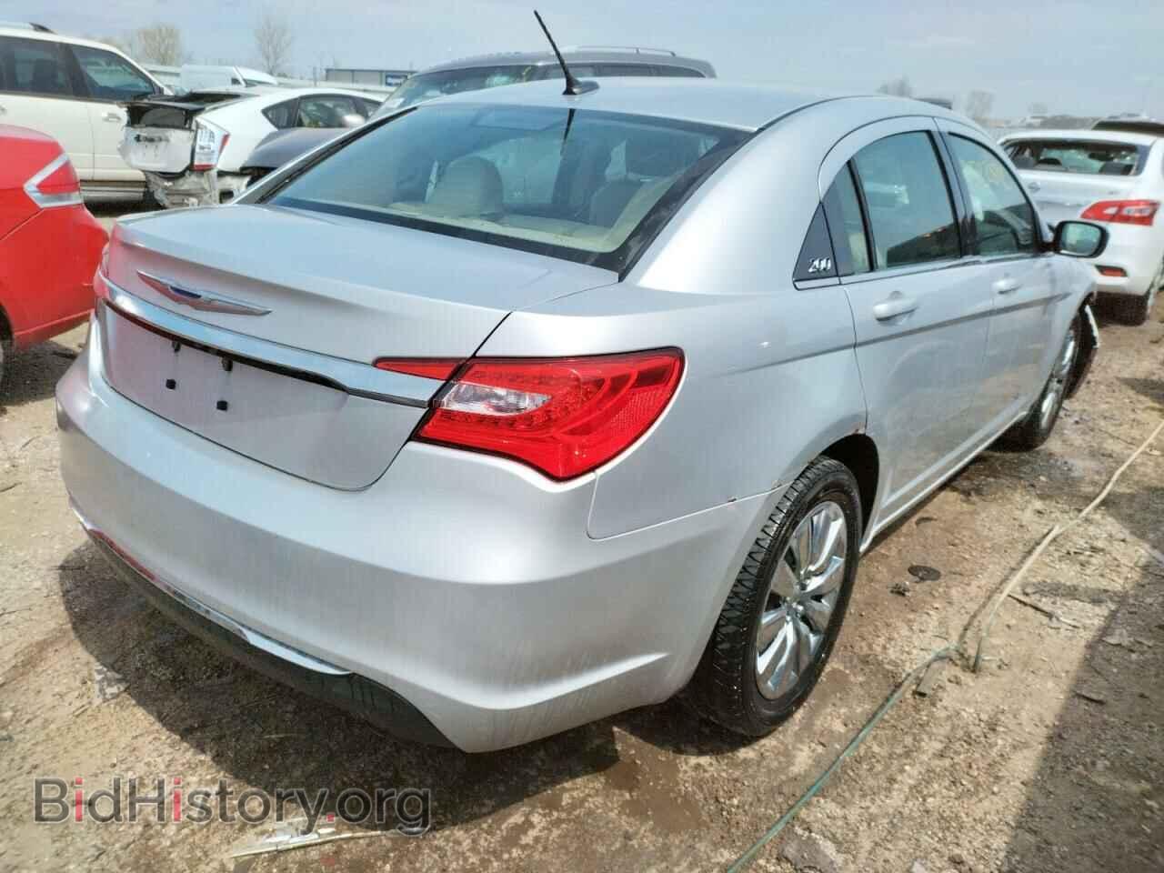 2012 CHRYSLER 200 - VIN: 1C3CCBAB9CN144870 - Фото 4