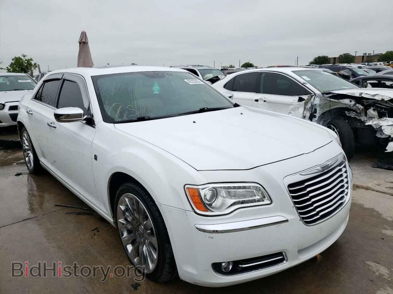 Фотография 2C3CCAAG2DH743450 - CHRYSLER 300 2013