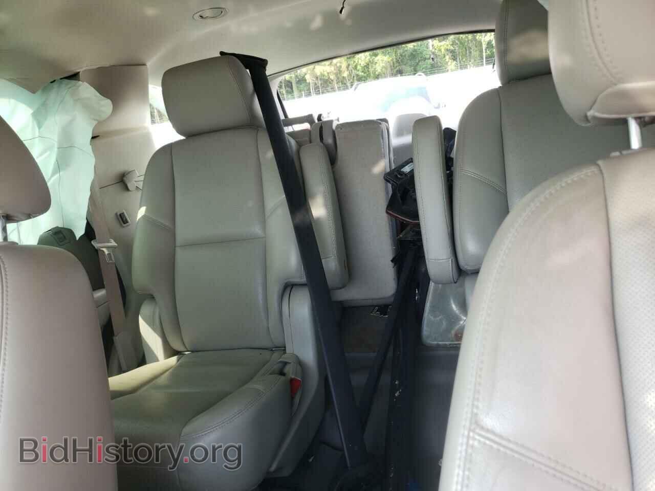 2011 GMC YUKON - VIN: 1GKS1CE04BR102677 - Фото 6