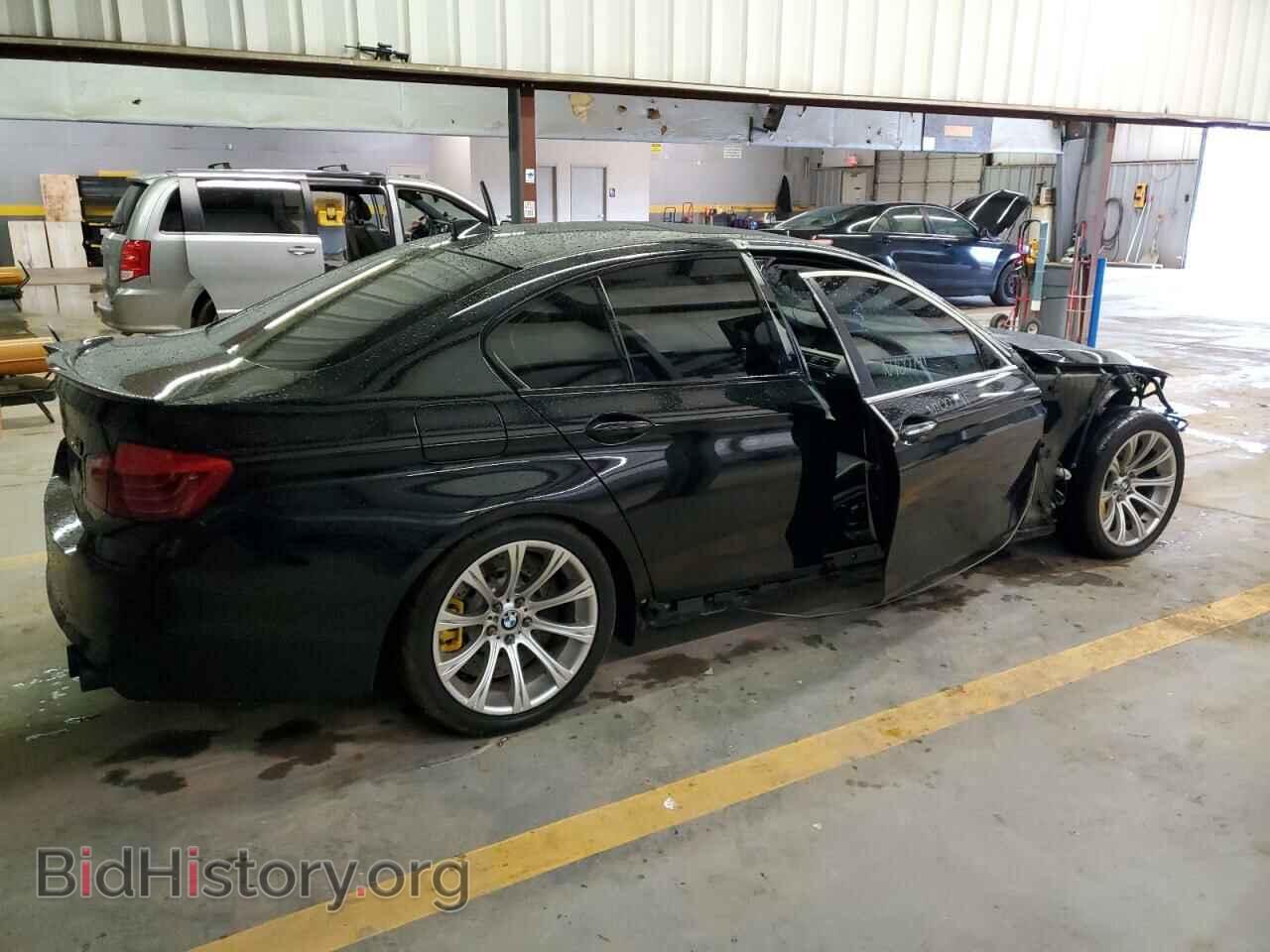 2014 BMW M5 - VIN: WBSFV9C52ED593859 - Фото 3