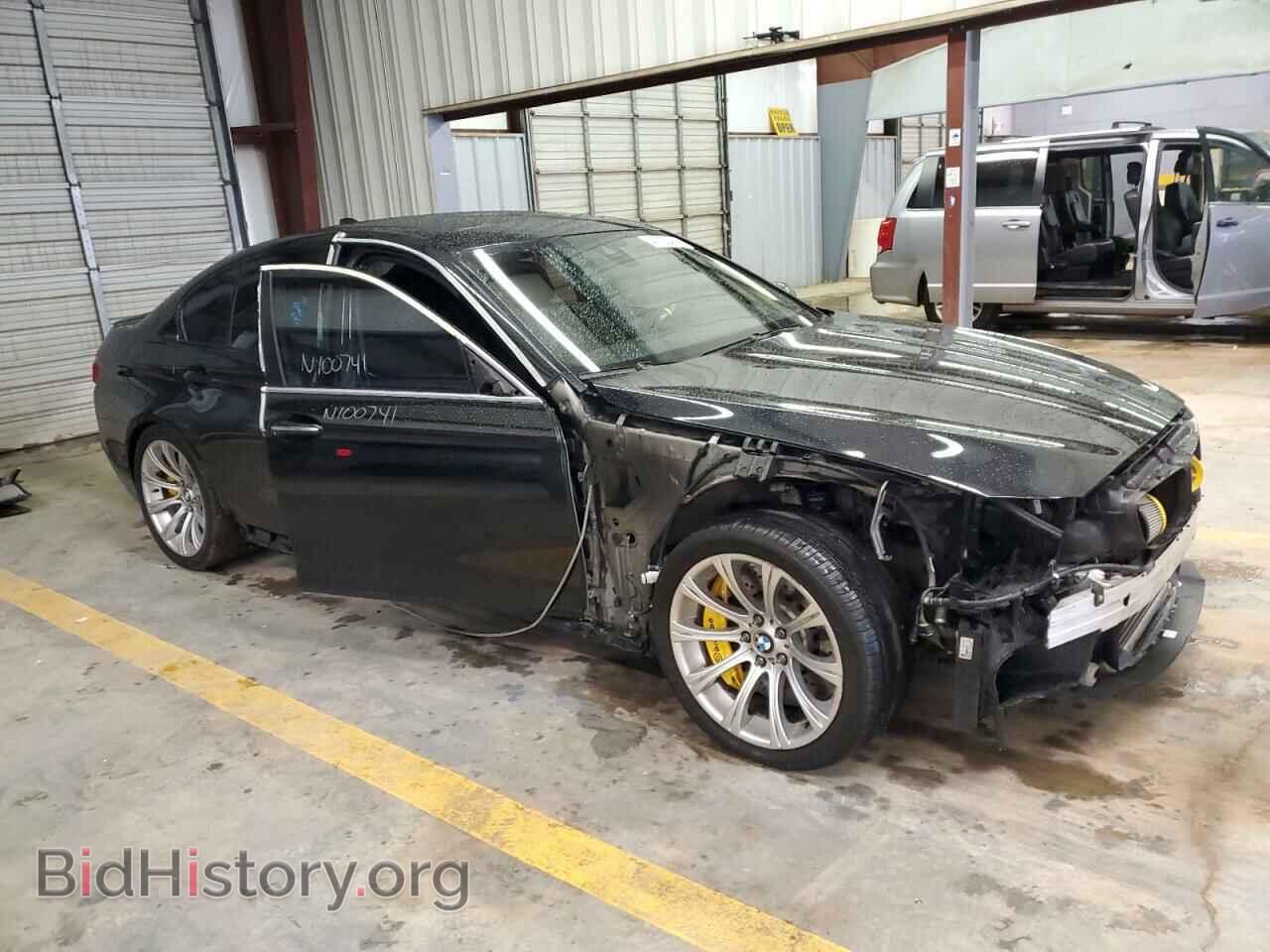 2014 BMW M5 - VIN: WBSFV9C52ED593859 - Фото 4