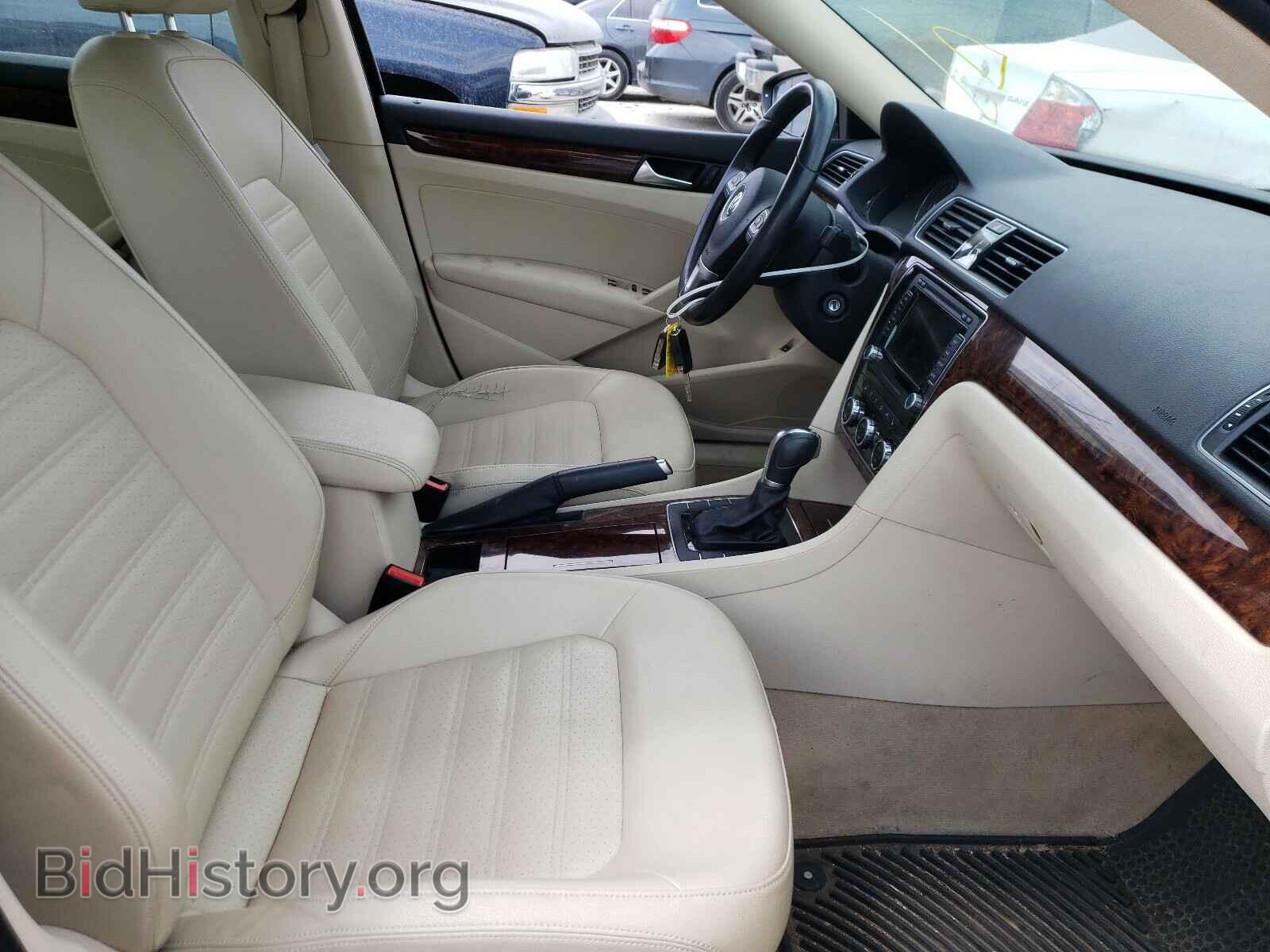 2012 VOLKSWAGEN PASSAT - VIN: 1VWCH7A32CC027000 - Фото 5