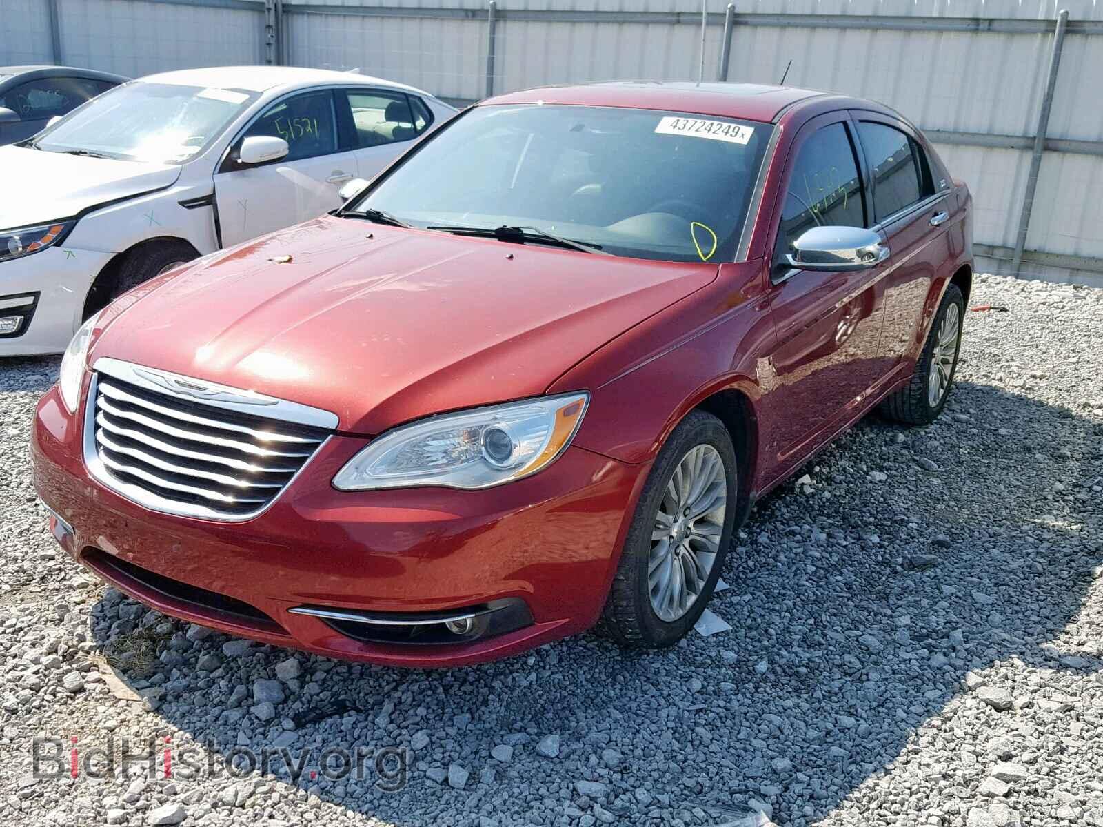2011 CHRYSLER 200 - VIN: 1C3BC2FB2BN570936 - Photo 2