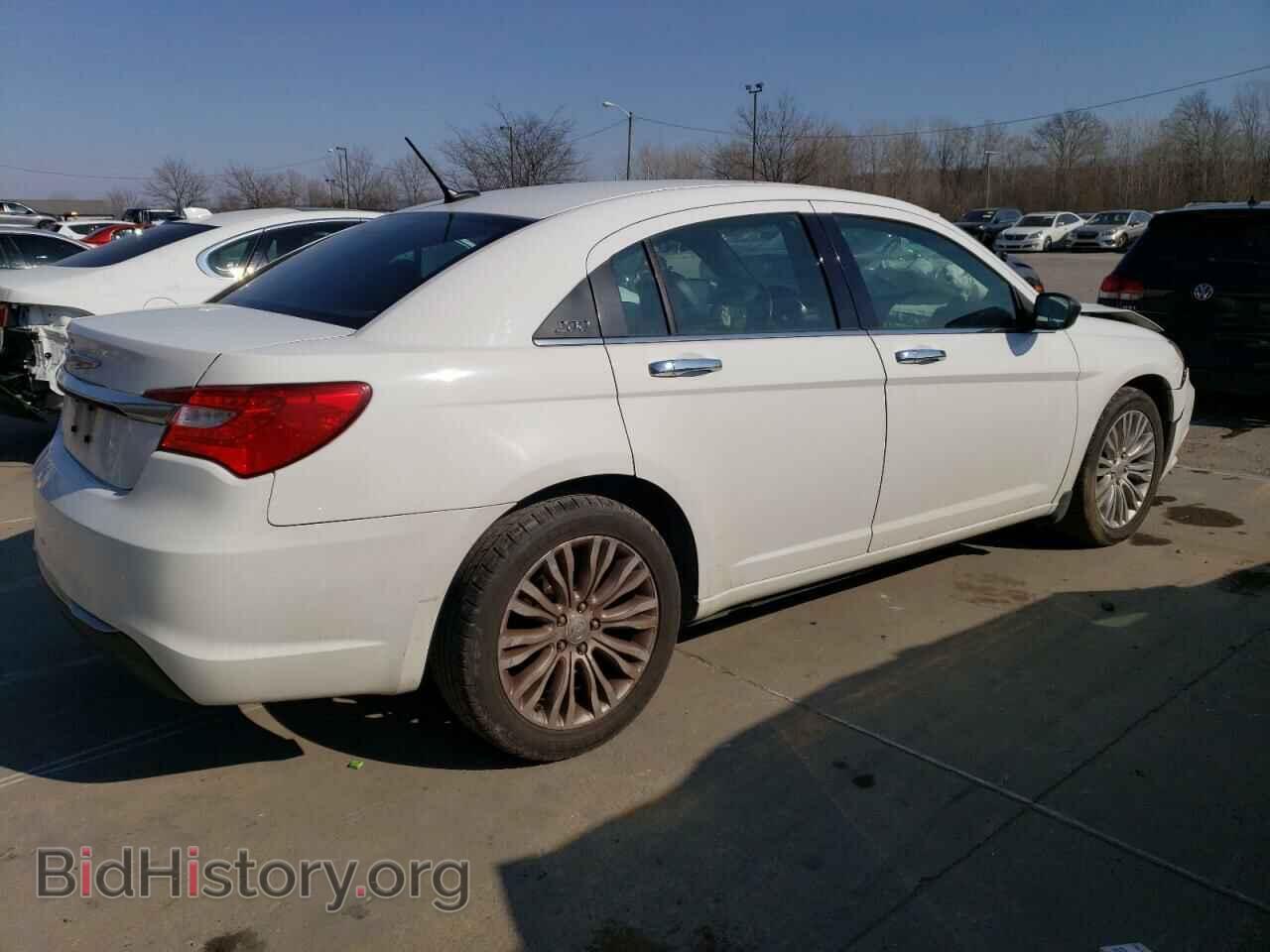 2012 CHRYSLER 200 - VIN: 1C3CCBCG0CN326501 - Фото 3