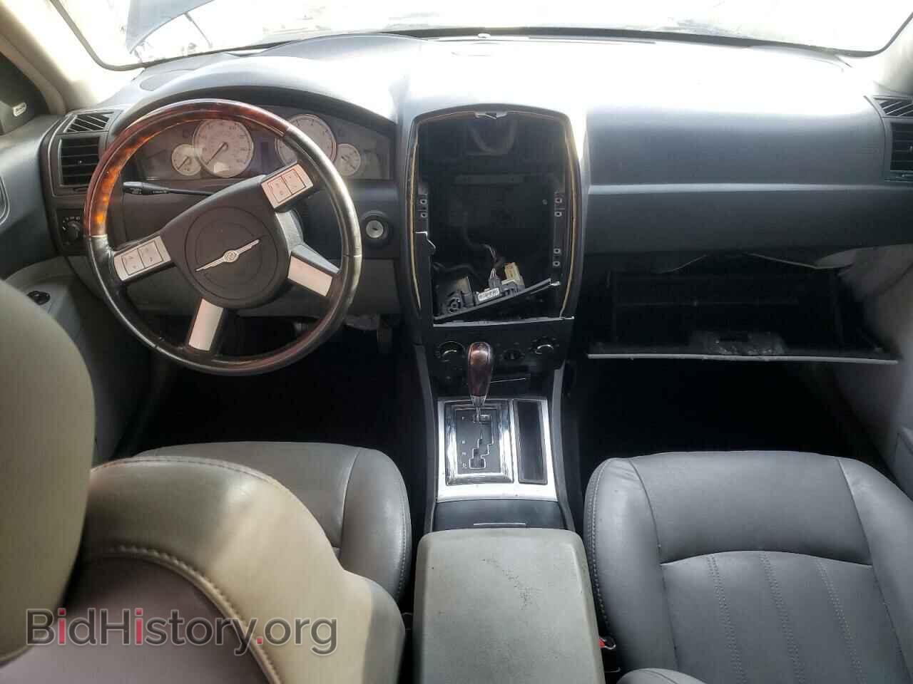 2006 CHRYSLER 300 - VIN: 2C3KA63H56H518608 - Фото 8