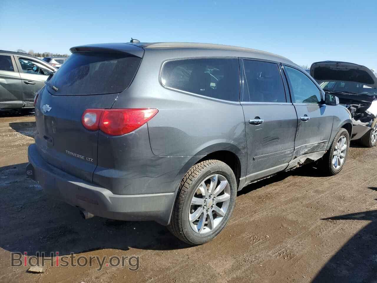 2009 CHEVROLET TRAVERSE - VIN: 1GNER33DX9S100398 - Фото 3