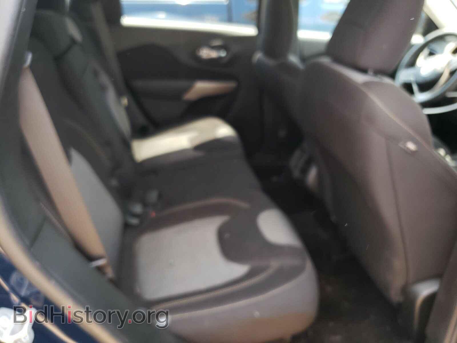 2018 JEEP CHEROKEE - VIN: 1C4PJLCBXJD597159 - Фото 6