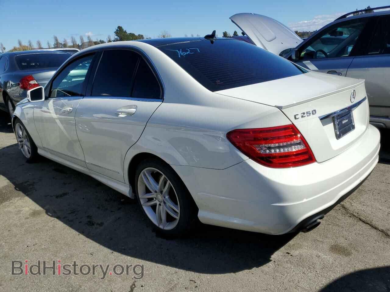 2012 MERCEDES-BENZ C-CLASS - VIN: WDDGF4HB8CA672581 - Фото 2