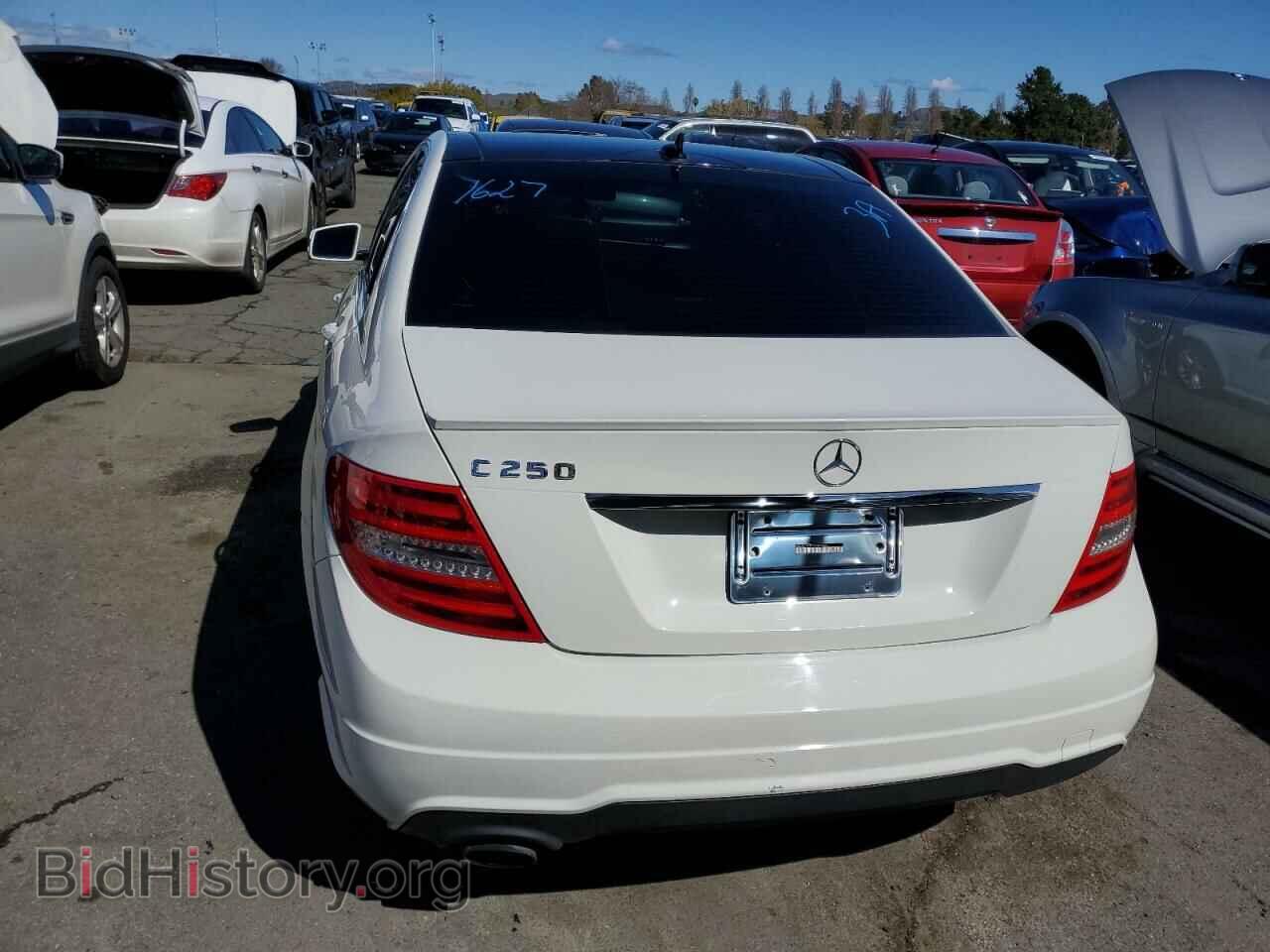 2012 MERCEDES-BENZ C-CLASS - VIN: WDDGF4HB8CA672581 - Фото 6