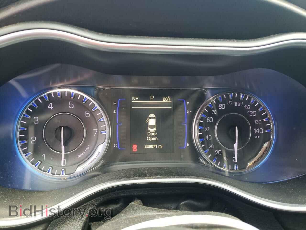 2016 CHRYSLER 200 - VIN: 1C3CCCAB8GN171926 - Фото 9