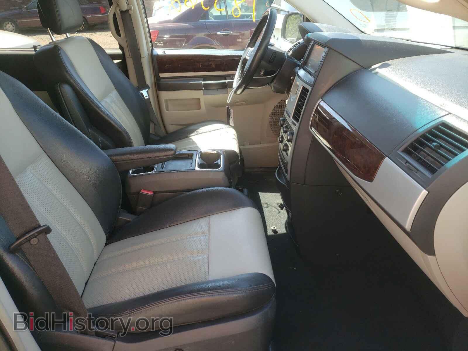 2010 CHRYSLER MINIVAN - VIN: 2A4RR8DX4AR330583 - Фото 5