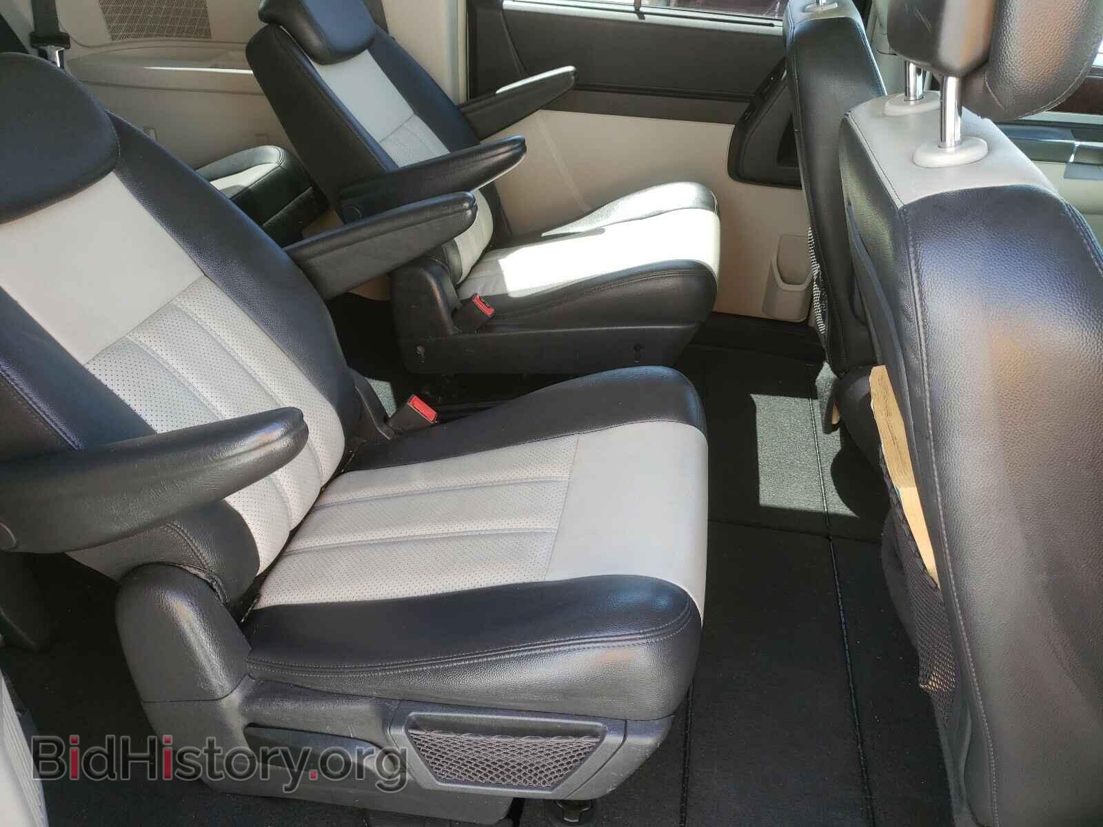 2010 CHRYSLER MINIVAN - VIN: 2A4RR8DX4AR330583 - Фото 6