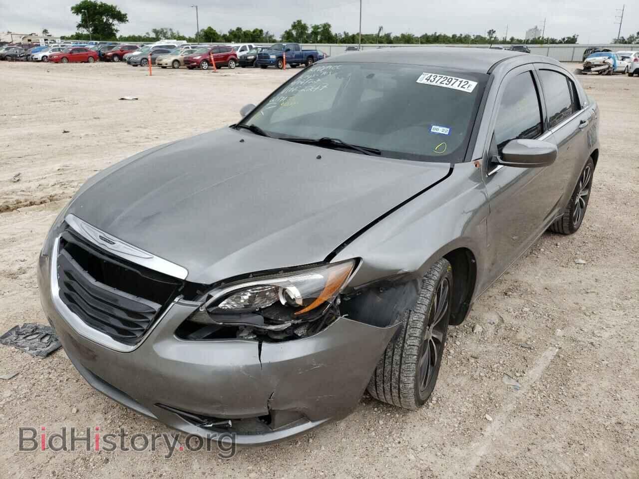 2013 CHRYSLER 200 - VIN: 1C3CCBBB8DN612247 - Фото 2