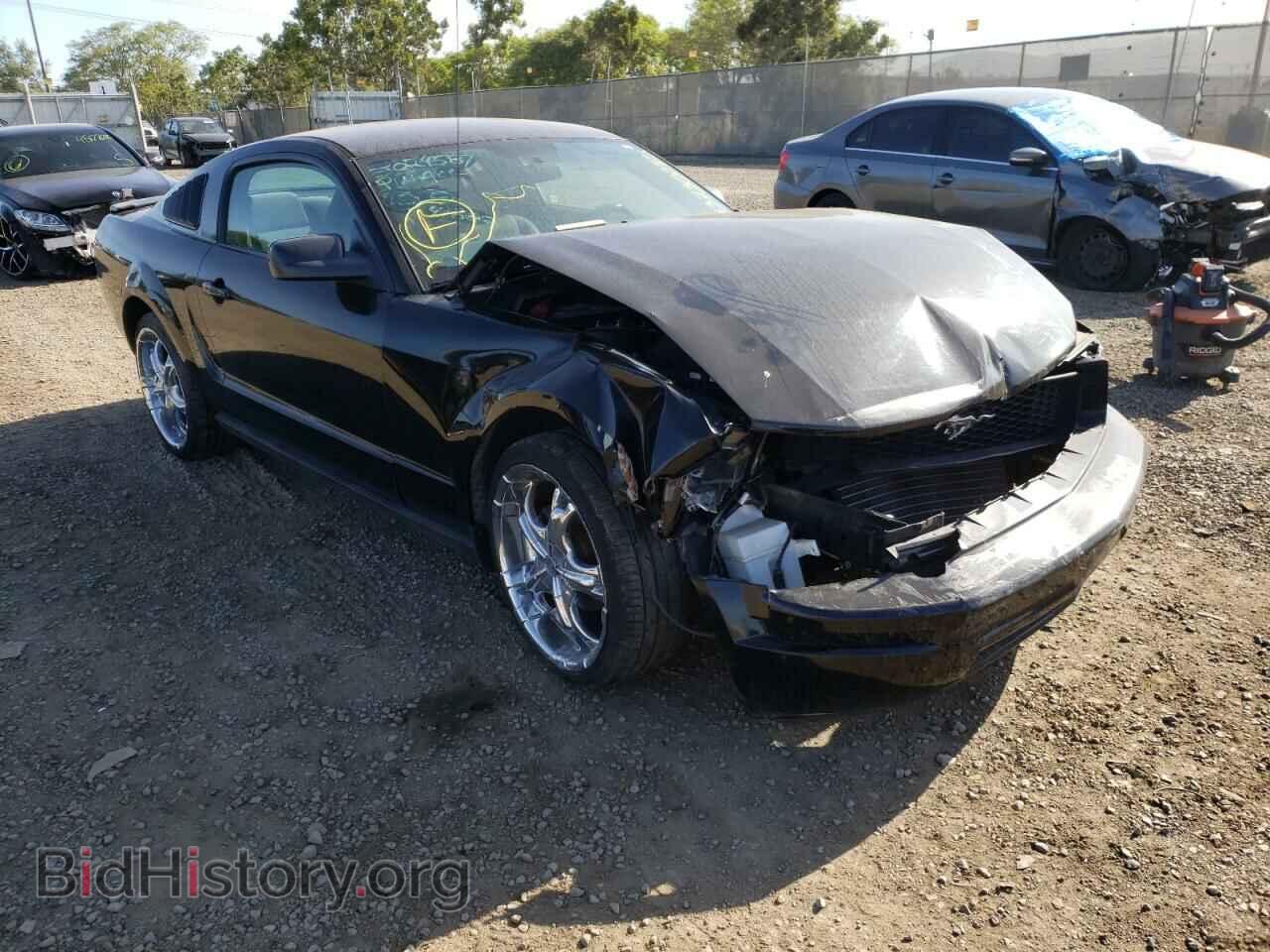 Photo 1ZVFT80N275267551 - FORD MUSTANG 2007