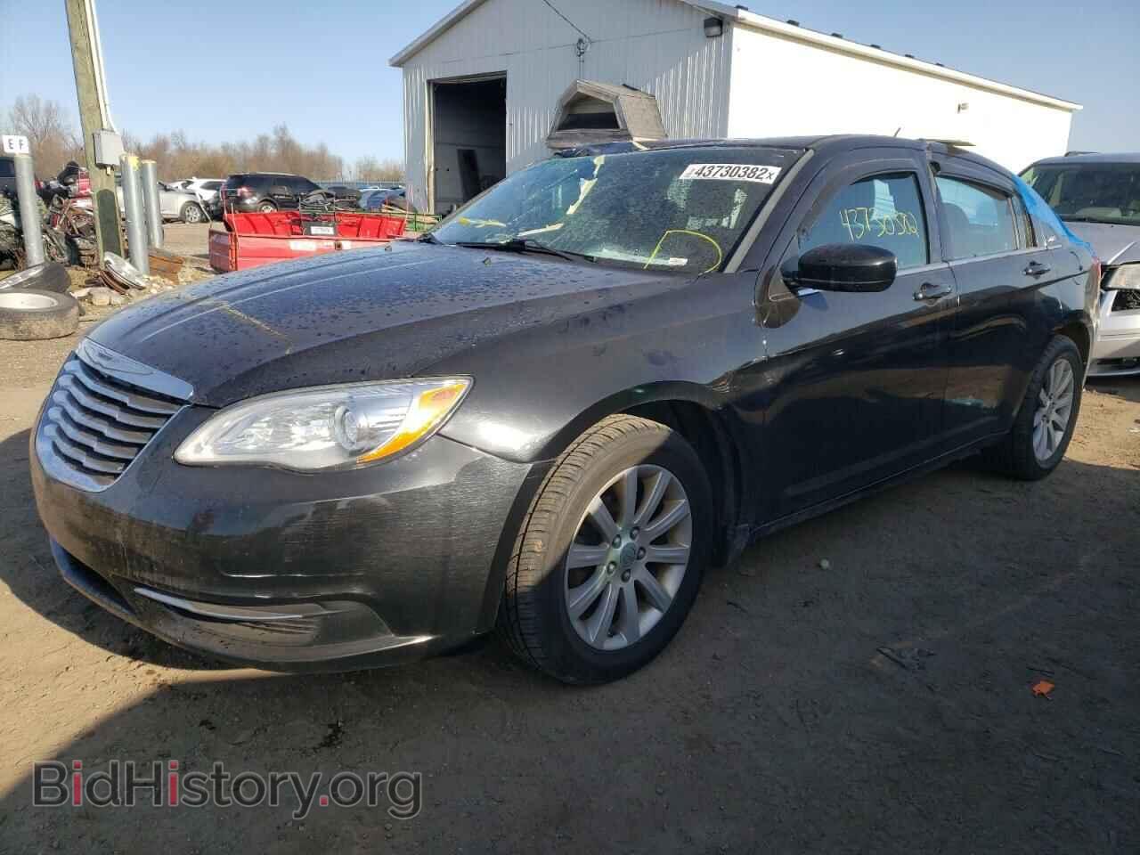 2013 CHRYSLER 200 - VIN: 1C3CCBBB0DN578191 - Фото 2