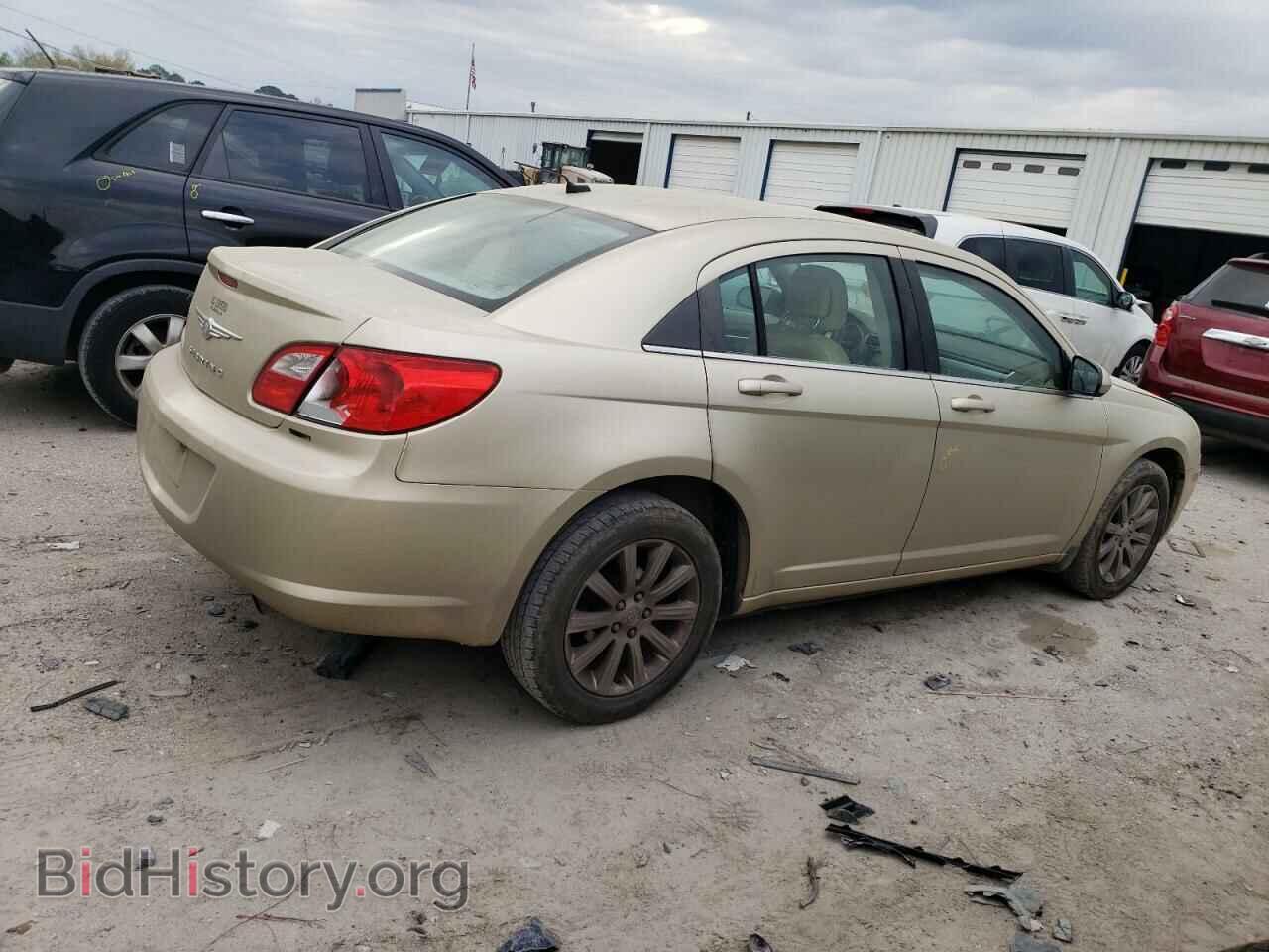 2010 CHRYSLER SEBRING - VIN: 1C3CC5FB1AN220332 - Фото 3