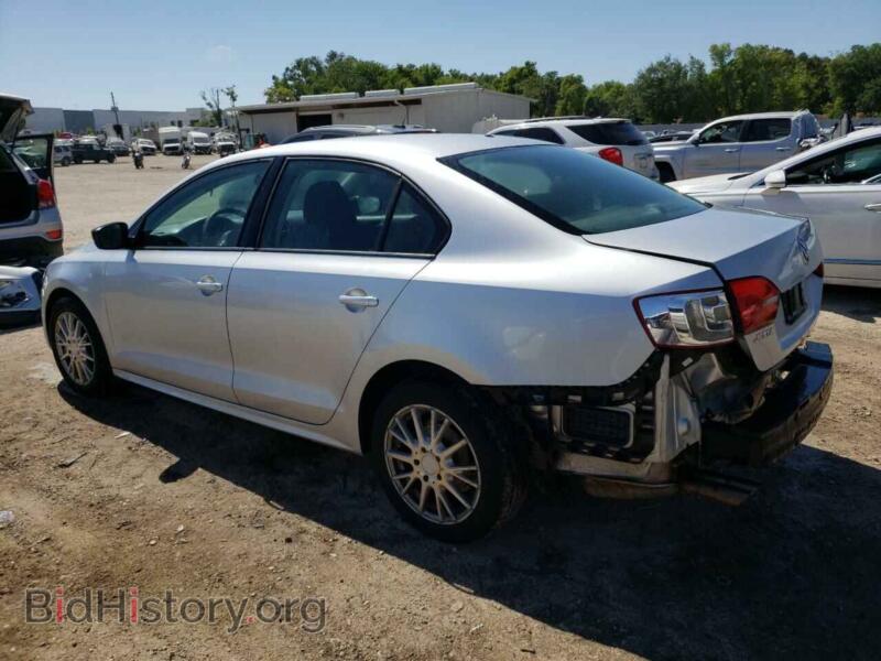 2012 Volkswagen JETTA (VIN 3VW2K7AJ7CM338481) — фото 2 из 12