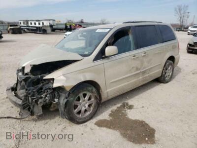 2011 Chrysler MINIVAN Touring, gold — VIN 2A4RR5DGXBR703447, Copart
