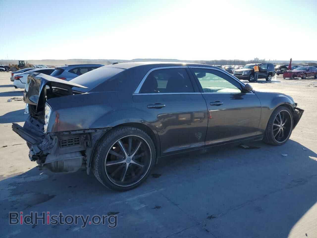 2013 CHRYSLER 300 - VIN: 2C3CCAAGXDH633830 - Фото 3