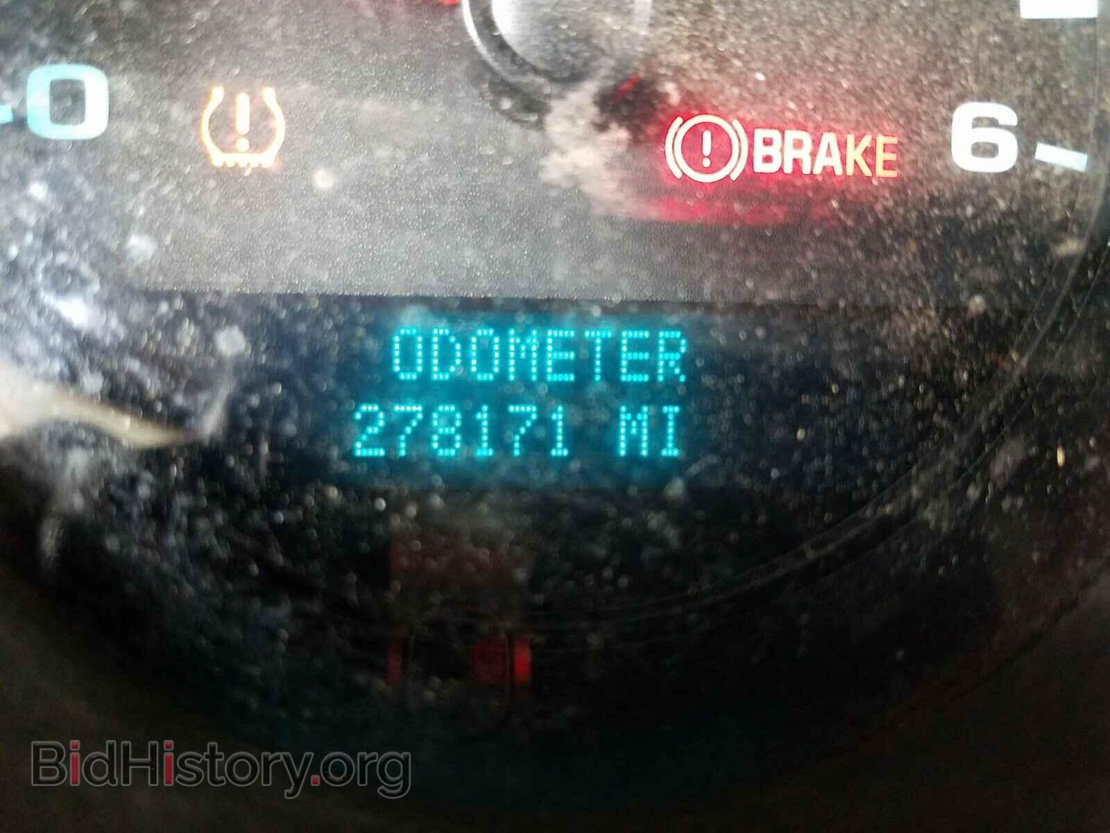 2011 CHEVROLET SILVERADO - VIN: 1GCRCREA4BZ440421 - Фото 8