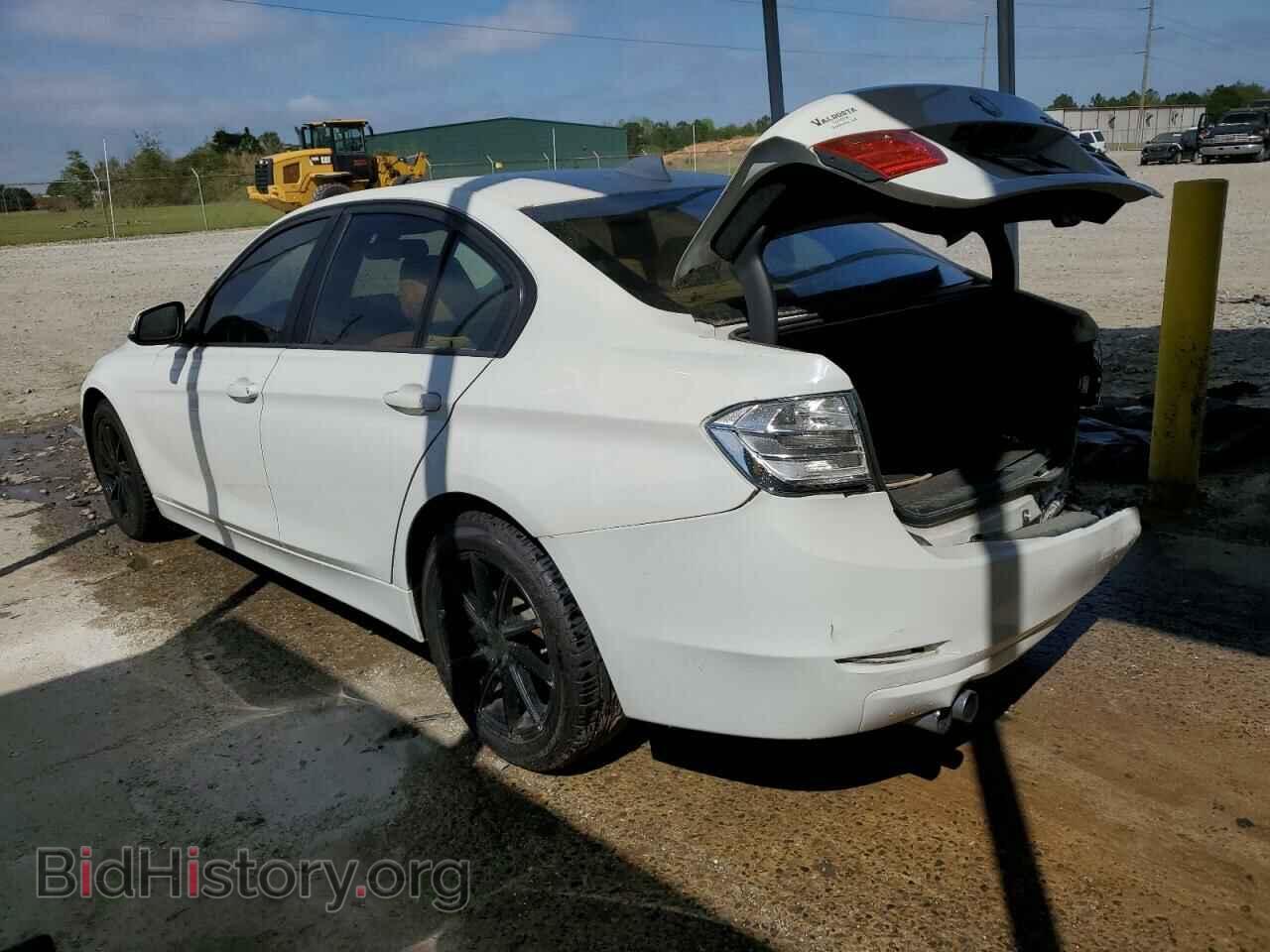 2013 BMW 3 SERIES - VIN: WBA3A5C51DF355435 - Фото 2