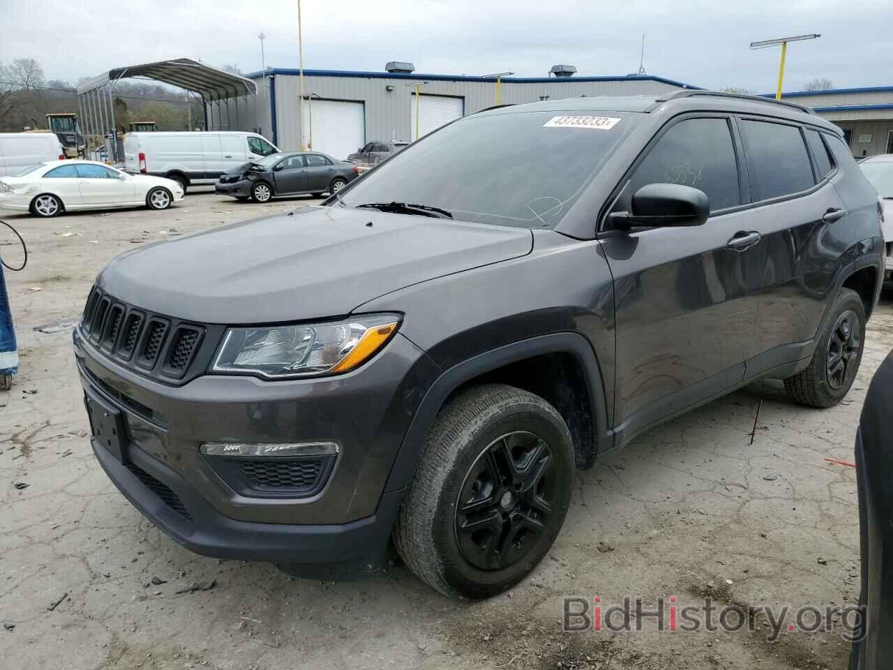 Фотография 3C4NJDAB0JT484363 - JEEP COMPASS 2018