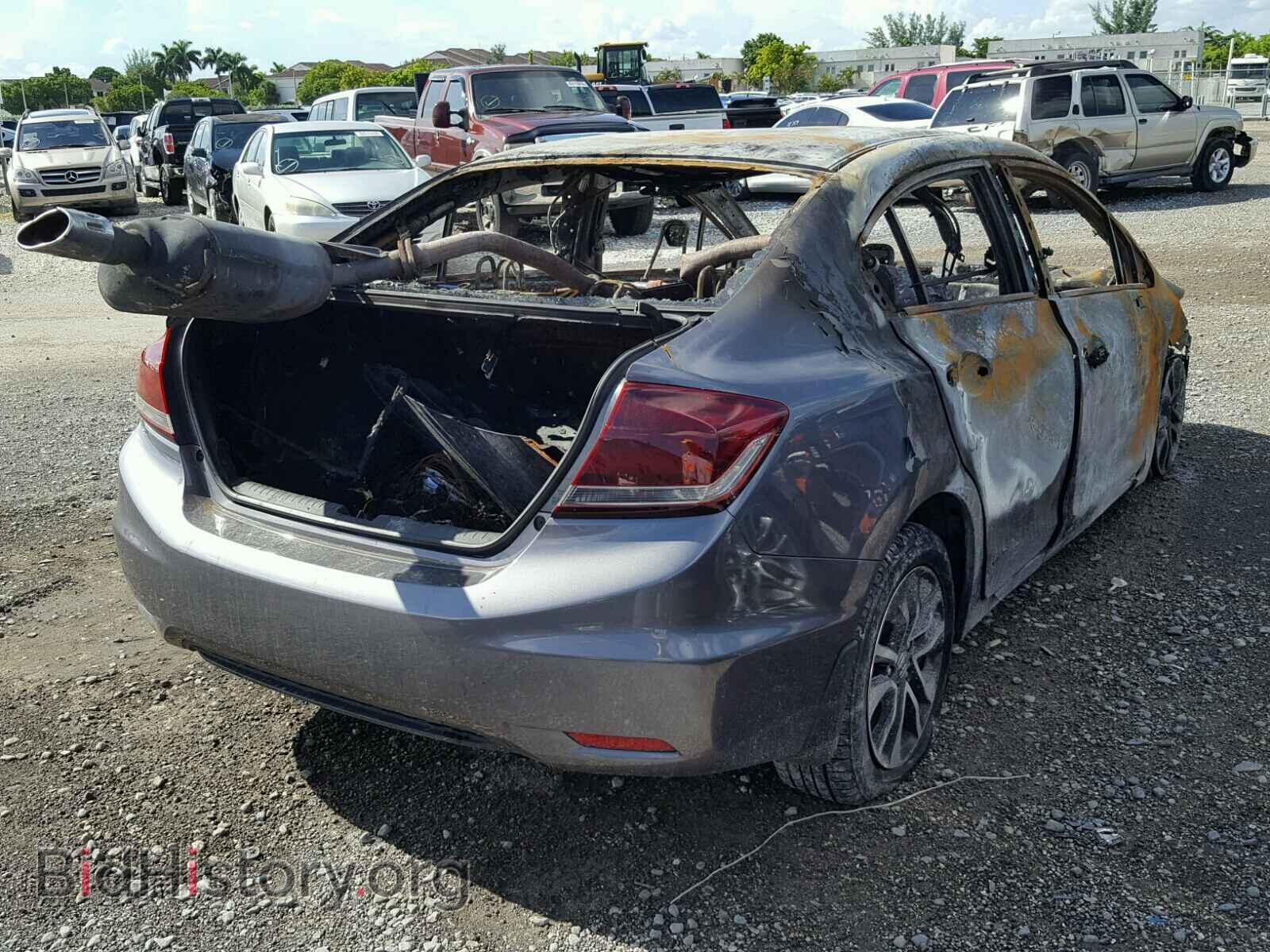 2014 HONDA CIVIC - VIN: 19XFB2F87EE040040 - Photo 4