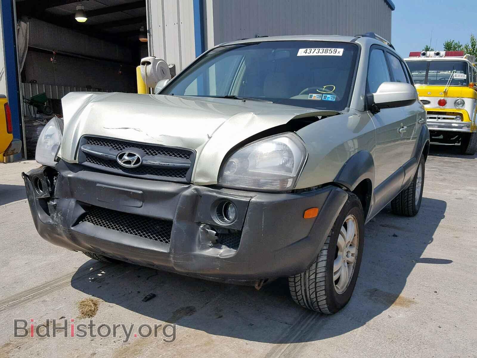 2008 HYUNDAI TUCSON SE - VIN: KM8JN72D48U732694 - Фото 2